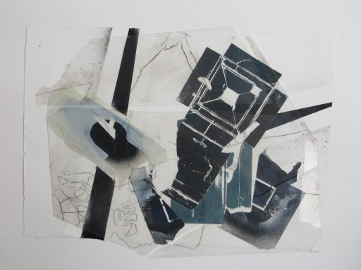 „broken pass", 40 × 60 cm, Materialdruck, Collage und Plexiglas, 2024 Abstrakte Collage aus geometrischen Formen in Schwarz, Blau und Weiß.